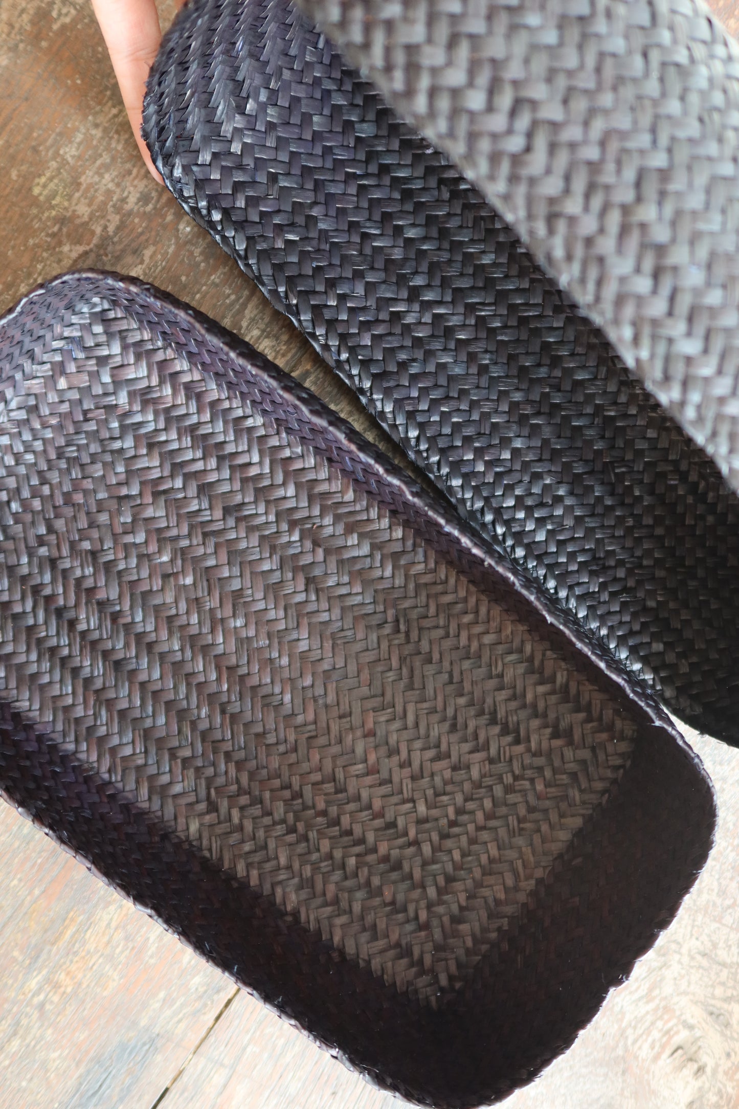 Long Tissue Holder (Krajood) / Black color