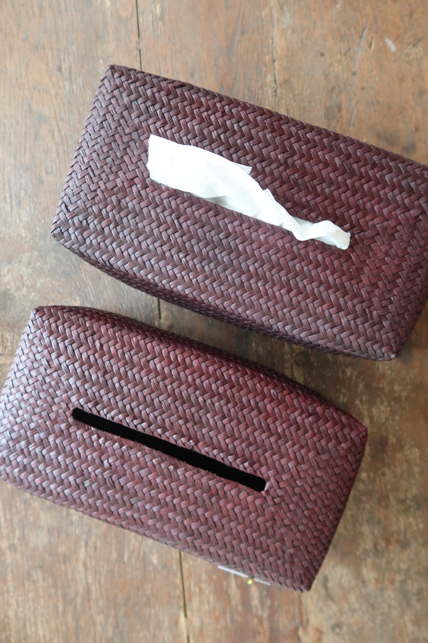 Long Tissue Holder (Krajood) / Maroon color